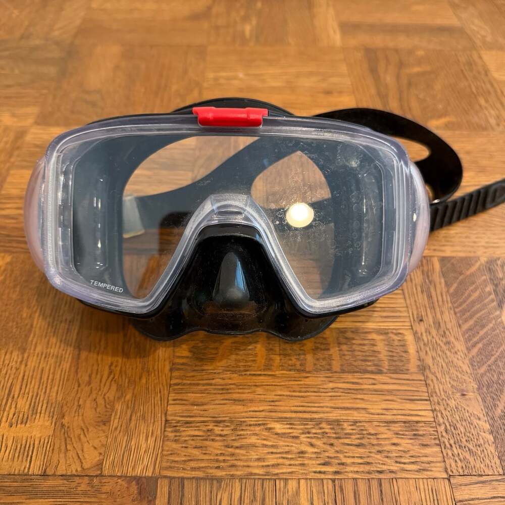 Tusa Visio Tri-Ex Scuba Diving Mask Black Red Tempered Glass